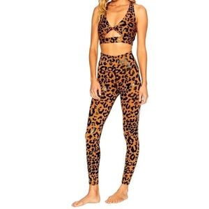 Beach Riot piper leopard leggings